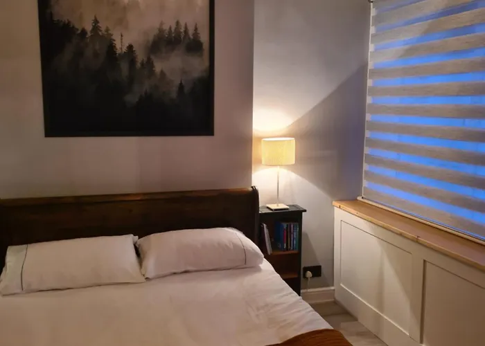 Peebles High Street Apartment